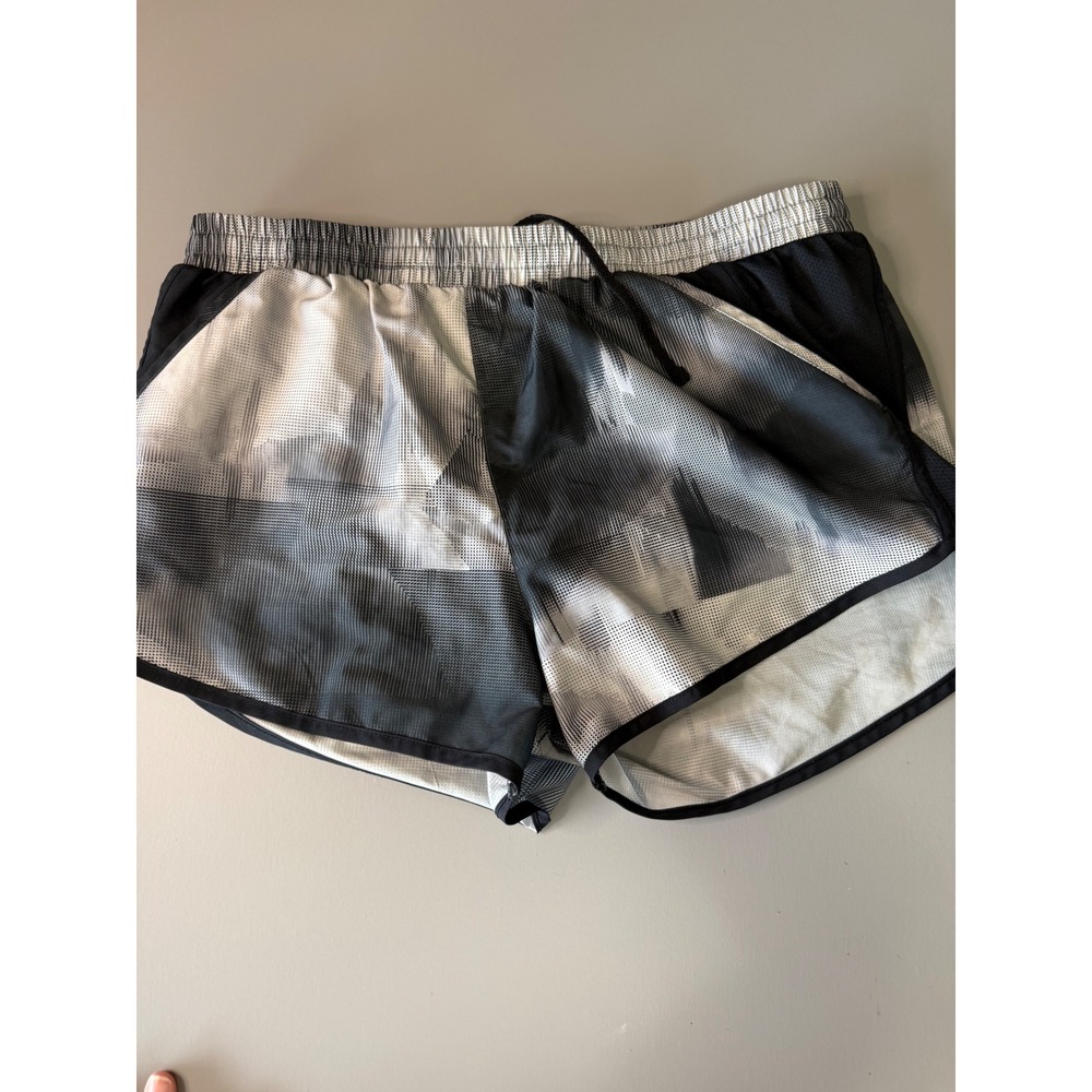 Under Armour Fly By Running Shorts Womens Medium Black White Abstract Print